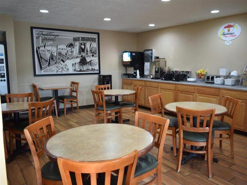 Super 8 By Wyndham Fort Chiswell Wytheville Area Max Meadows Exterior photo